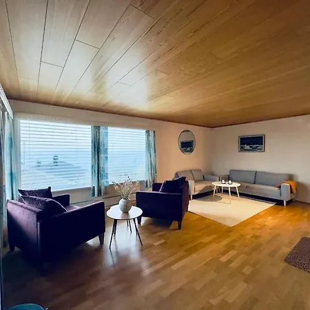 The Yellow House Holiday home